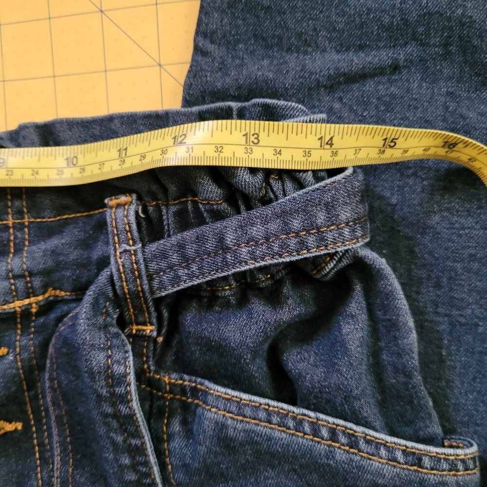 Time and Tru  Blue Jeans Elastic Waist with Belt Misses Size 8 - Picture 5 of 9